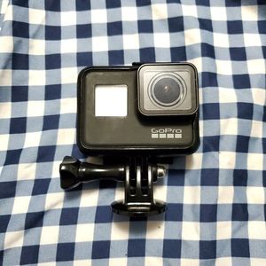 Go Pro Hero 7 With Accessories